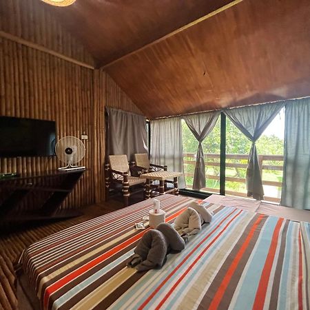 Vistapaloma Beach Resort Odiong 外观 照片