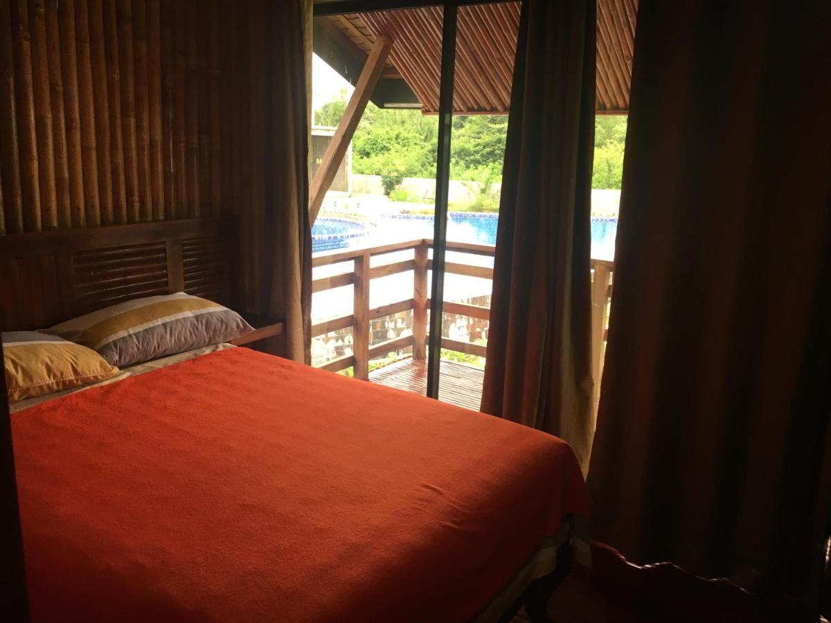 Vistapaloma Beach Resort Odiong 外观 照片