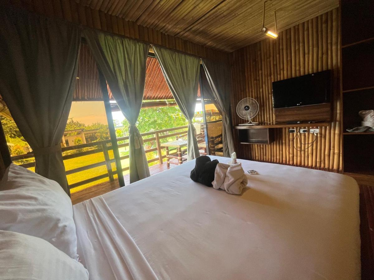 Vistapaloma Beach Resort Odiong 外观 照片
