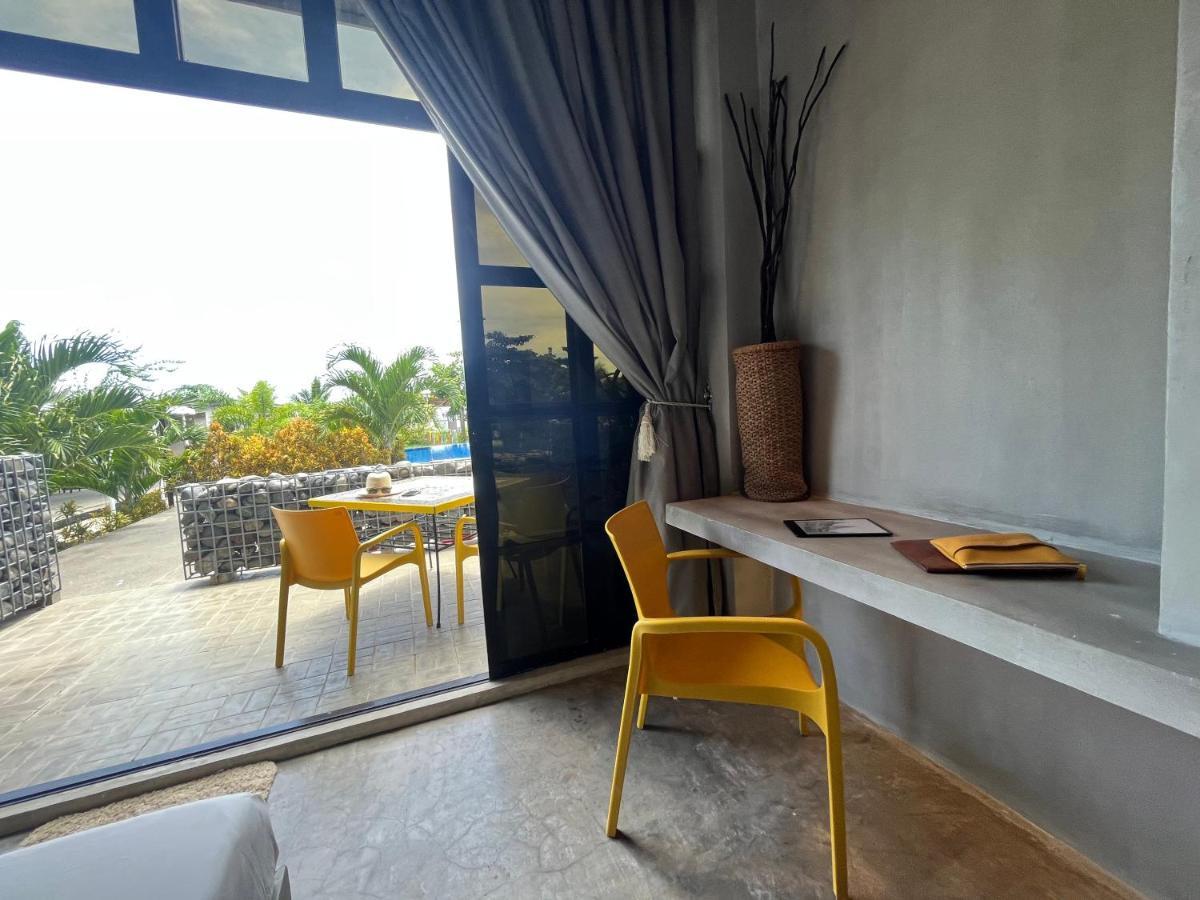 Vistapaloma Beach Resort Odiong 外观 照片