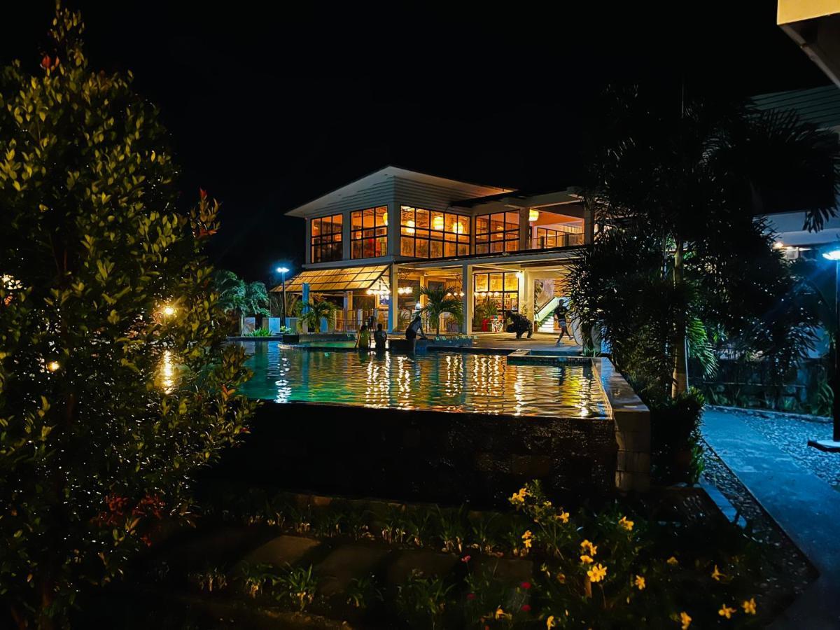 Vistapaloma Beach Resort Odiong 外观 照片