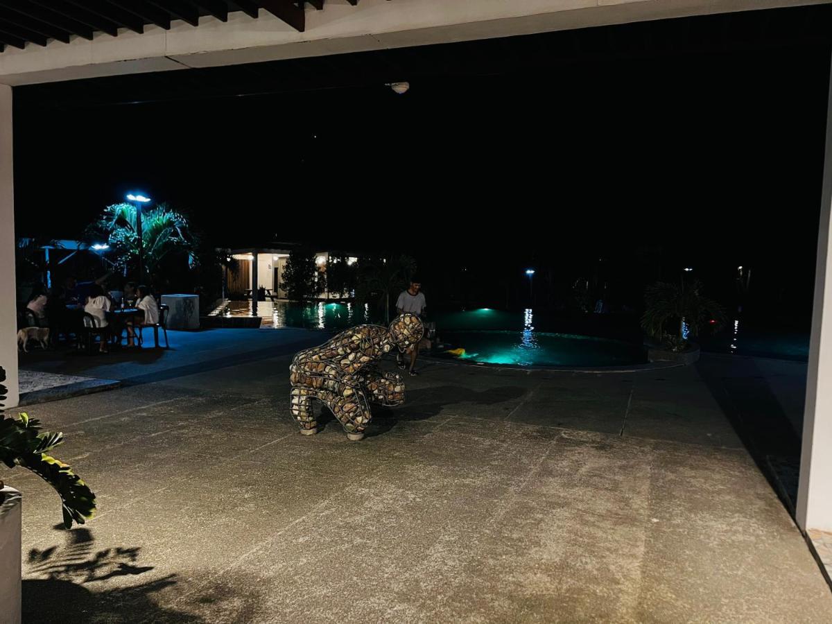 Vistapaloma Beach Resort Odiong 外观 照片