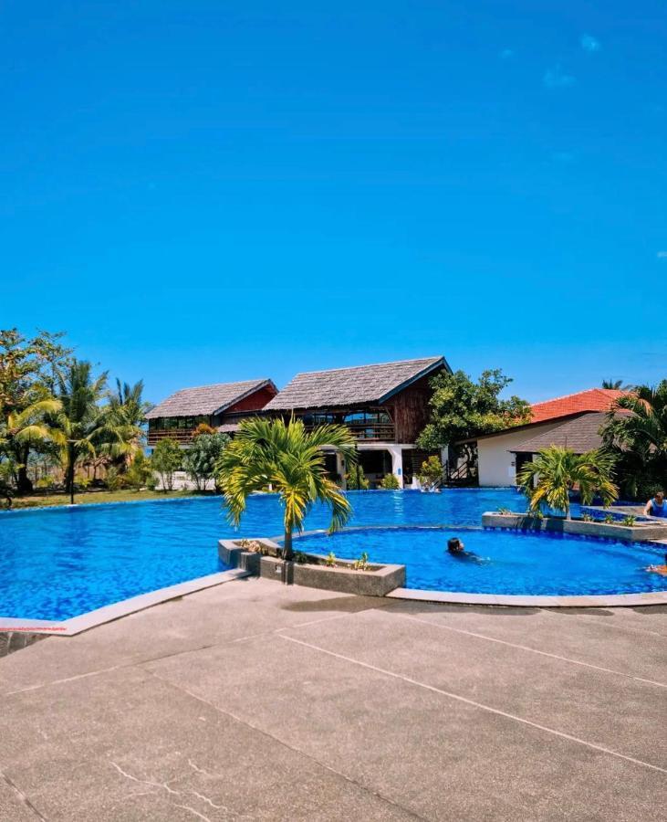 Vistapaloma Beach Resort Odiong 外观 照片